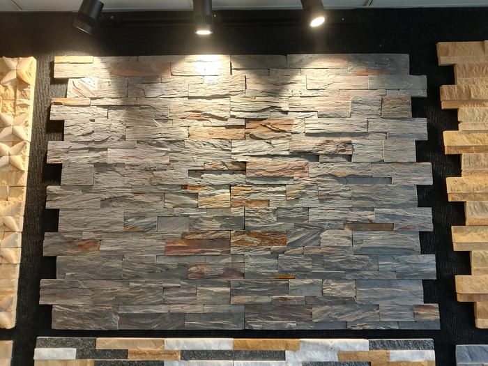 Multicolour grey and rust ledgestone sample